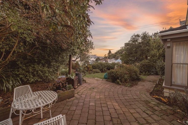 Photo of property in 24a Voelas Road, Lyttelton, 8082