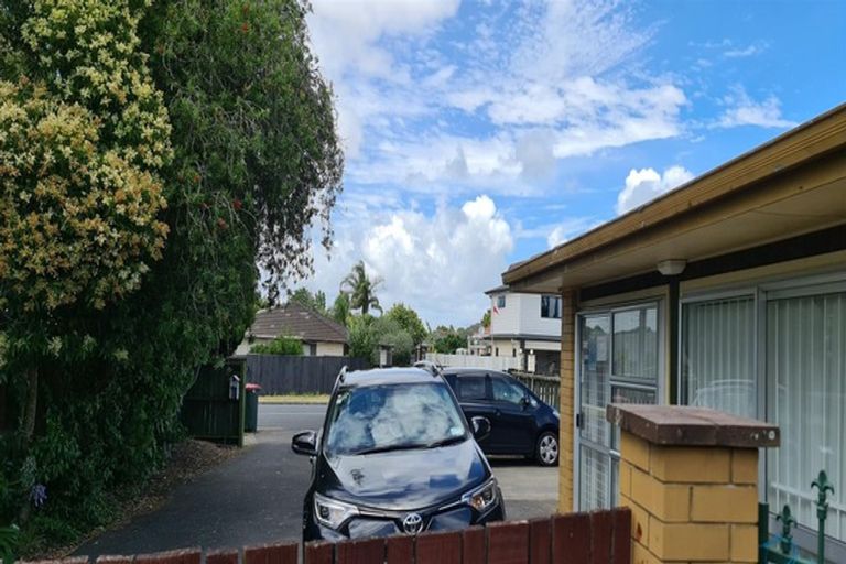 Photo of property in 2/134a Kolmar Road, Papatoetoe, Auckland, 2025