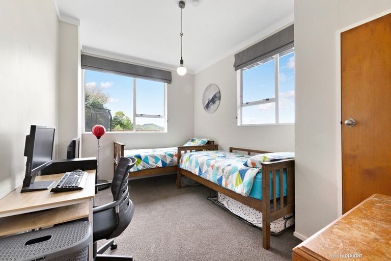 Photo of property in 4b Sarah Way, Crofton Downs, Wellington, 6035