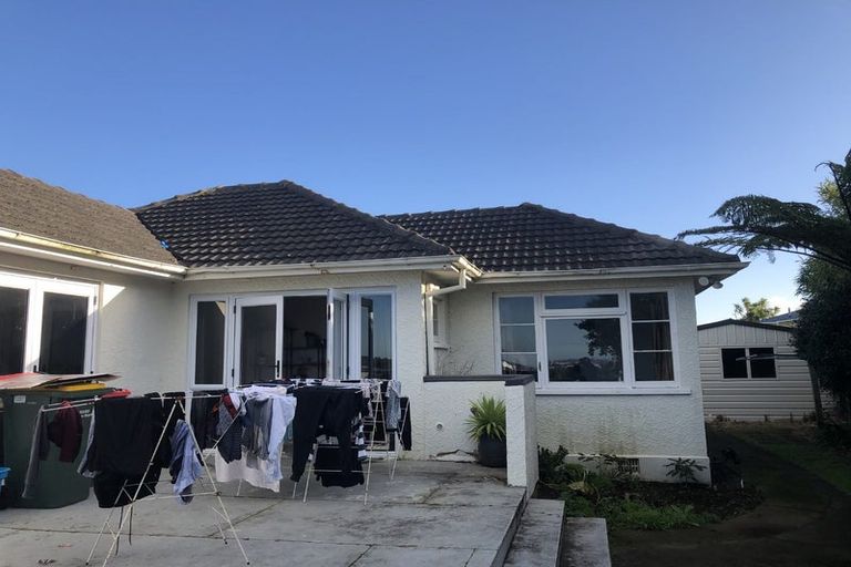 Photo of property in 9 Mission Street, Moturoa, New Plymouth, 4310