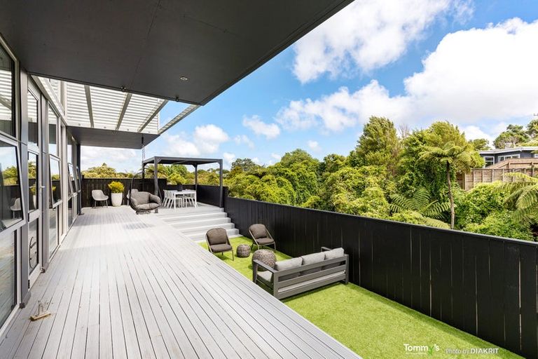 Photo of property in 43a Poto Road, Normandale, Lower Hutt, 5010