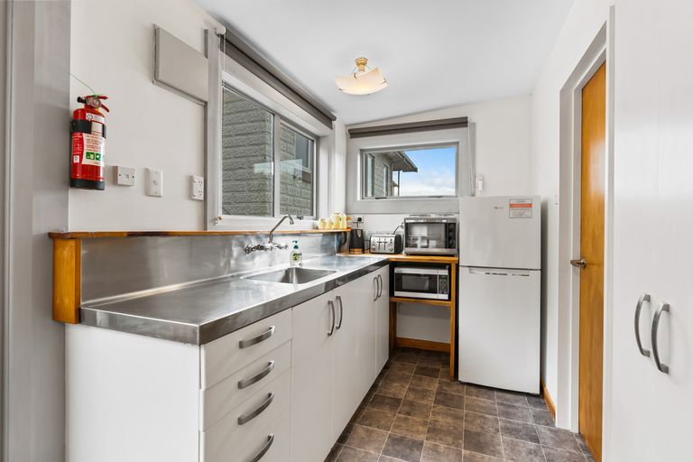 Photo of property in 5 Mccracken Street, Caversham, Dunedin, 9011