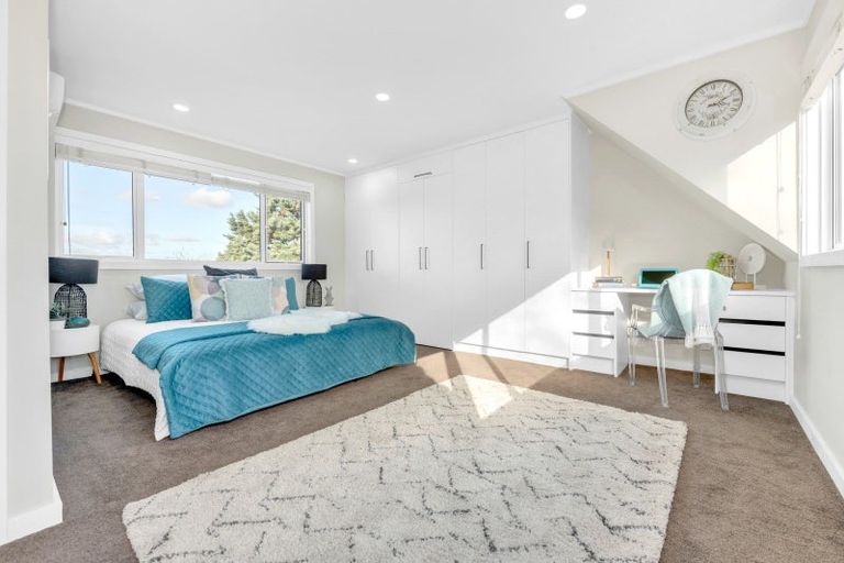 Photo of property in 281 Point View Drive, Shamrock Park, Auckland, 2016