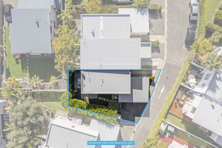 Photo of property in 5/40 Scarlet Oak Drive, Schnapper Rock, Auckland, 0632