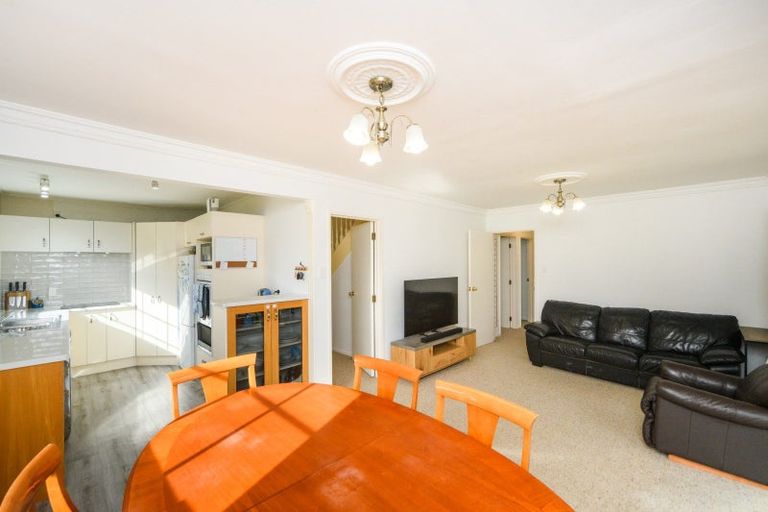 Photo of property in 68 Pencarrow Street, Highbury, Palmerston North, 4412