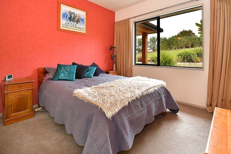 Photo of property in 206 Windmill Drive, Wainui, Silverdale, 0992