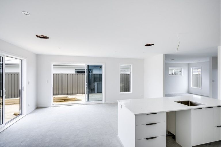 Photo of property in 21 Ruapehu Road, Poraiti, Napier, 4112