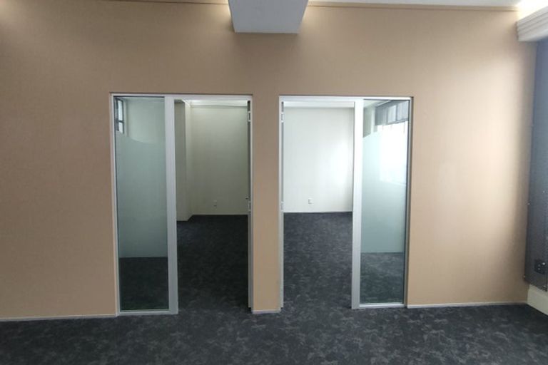 Photo of property in 124 Featherston Street, Palmerston North, 4410