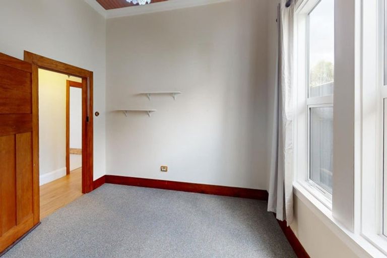 Photo of property in 11 Hereford Street, West End, Palmerston North, 4410