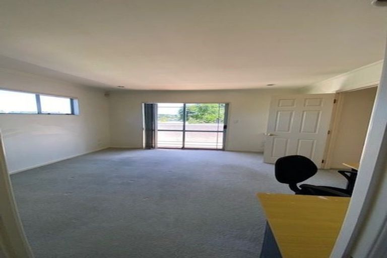Photo of property in 2/7 Belmont Terrace, Milford, Auckland, 0620
