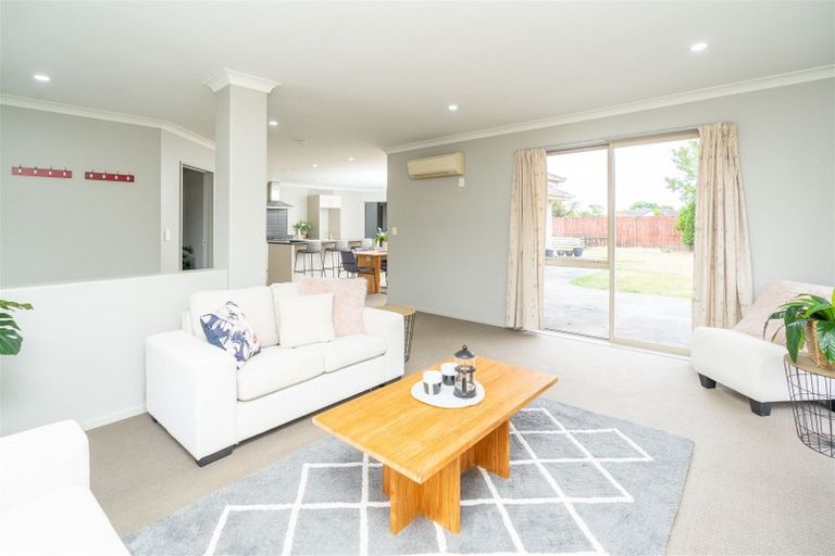 Photo of property in 10 Alderwick Place, Rototuna North, Hamilton, 3210