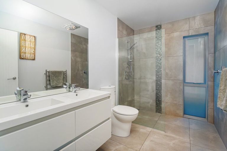 Photo of property in 338 Cook Drive, Whitianga, 3510