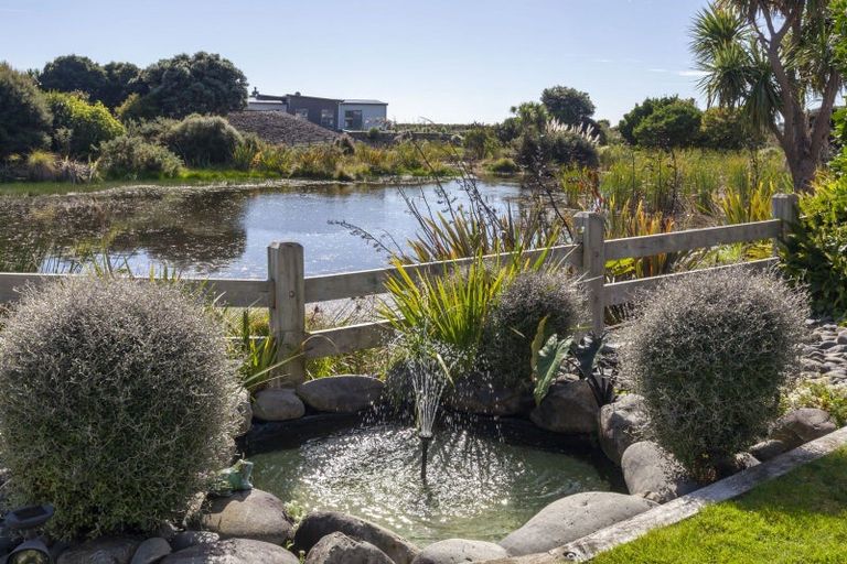 Photo of property in 5 Hana Udy Place, Paraparaumu Beach, Paraparaumu, 5032