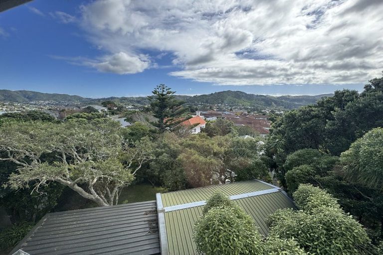 Photo of property in 43a Messines Road, Karori, Wellington, 6012