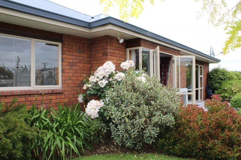 Photo of property in 74 Arthur Street, Winton, 9720