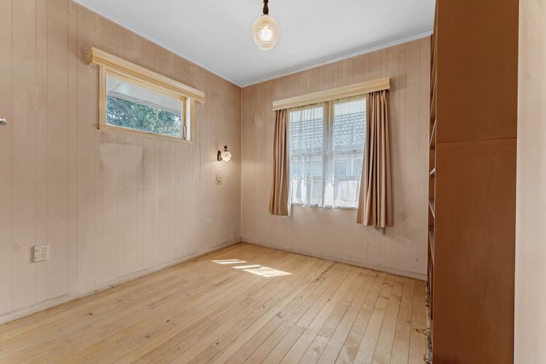 Photo of property in 1/10 Grove Road, Papakura, 2110