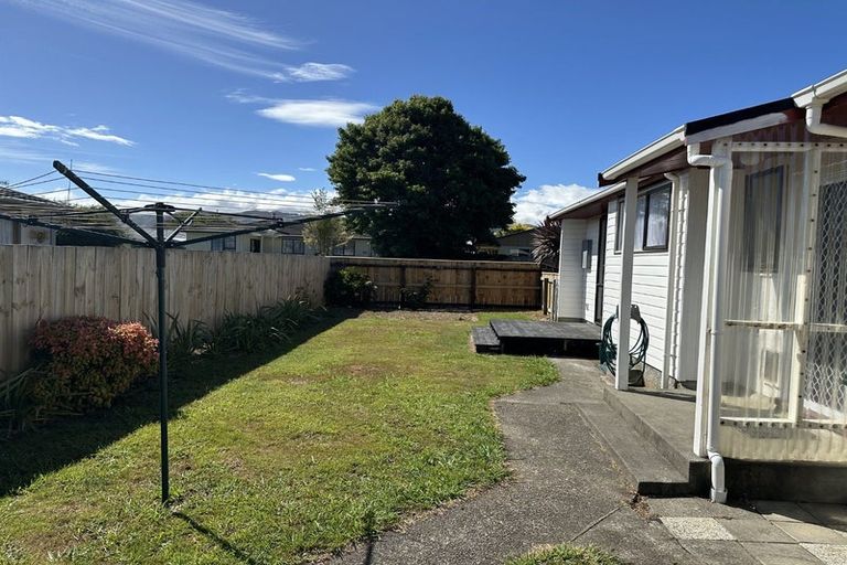 Photo of property in 15a Rimu Street, Levin, 5510