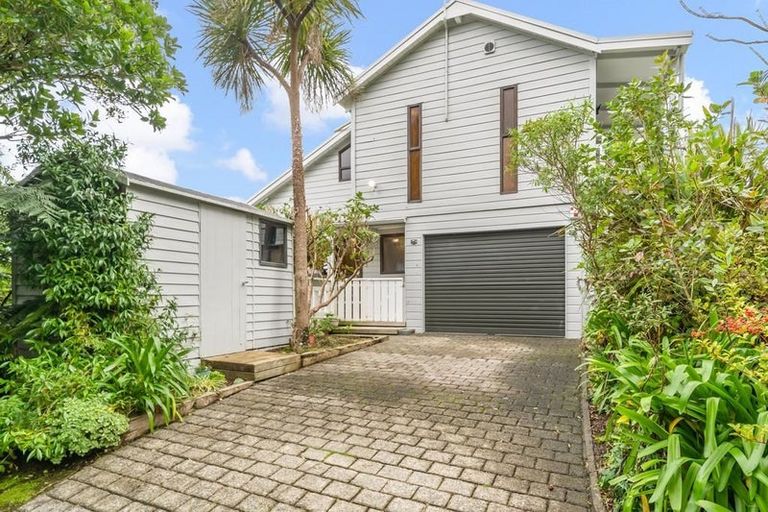 Photo of property in 74 Viewmont Drive, Harbour View, Lower Hutt, 5010