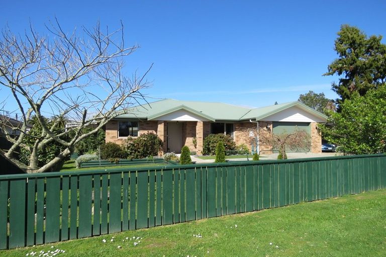 Photo of property in 37 Menzies Street, Westport, 7825