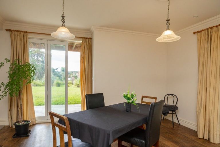 Photo of property in 114 Polson Hill Drive, Aokautere, Palmerston North, 4471