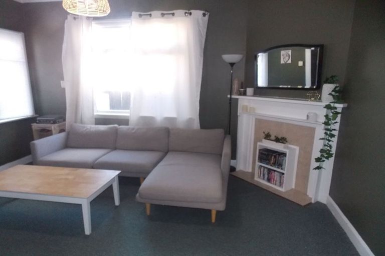 Photo of property in 27 Chelwood Street, Takaro, Palmerston North, 4412