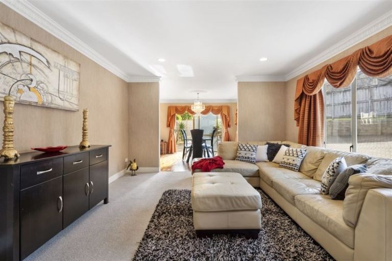 Photo of property in 13 Dunvegan Rise, East Tamaki Heights, Auckland, 2016