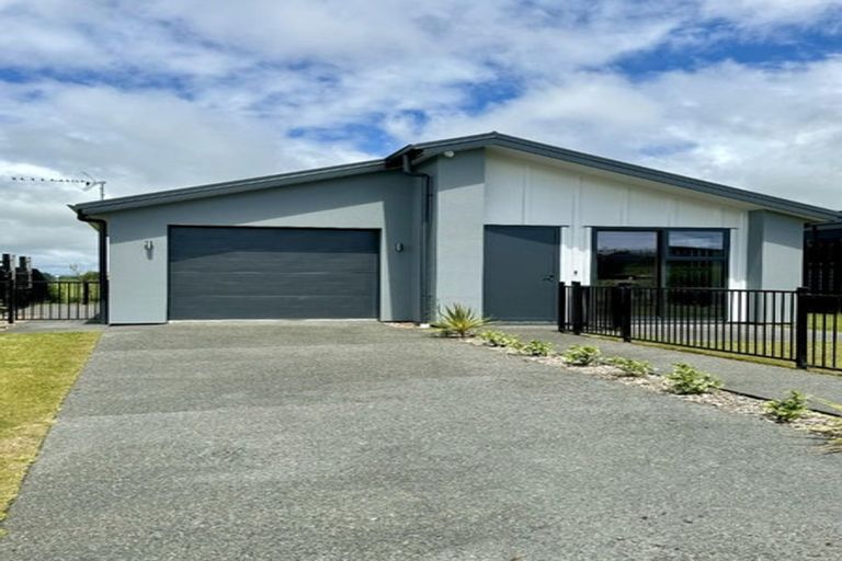 Photo of property in 8 Waipapa Way, Te Kauwhata, 3710