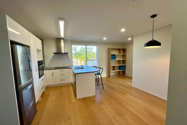 Photo of property in 632 Whangaparaoa Road, Stanmore Bay, Whangaparaoa, 0932