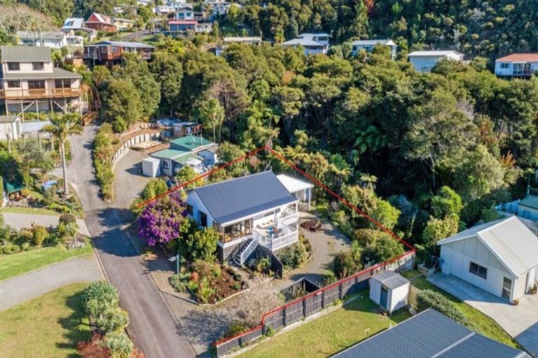 Photo of property in 16 Windsor Drive, Tairua, 3508