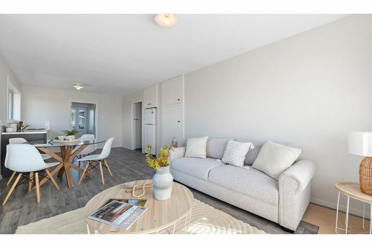 Photo of property in 18 Horton Place, Avondale, Christchurch, 8061