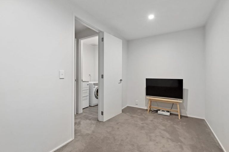 Photo of property in 9/83 Hinemoa Street, Birkenhead, Auckland, 0626