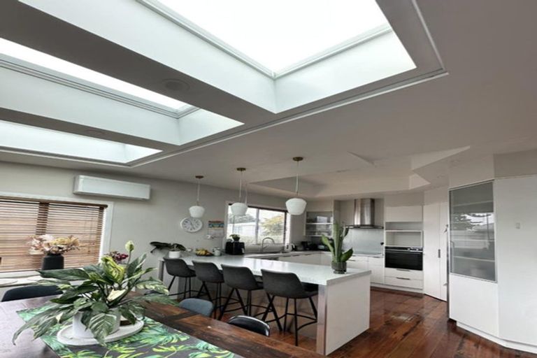 Photo of property in 162 Molesworth Street, New Plymouth, 4312