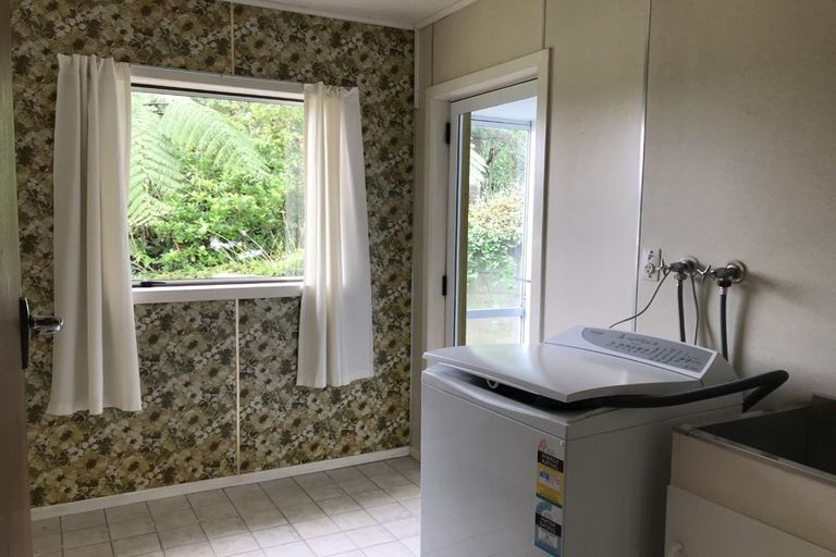 Photo of property in 102 Awanui Street, Merrilands, New Plymouth, 4312