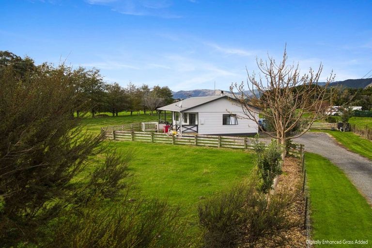 Photo of property in 63a Laward Road, Shannon, Palmerston North, 4474