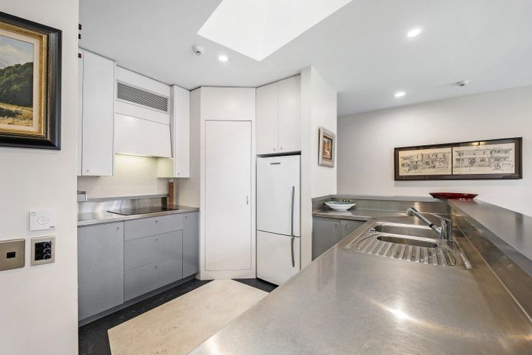 Photo of property in Dominion Building, 31/80 Victoria Street, Wellington Central, Wellington, 6011