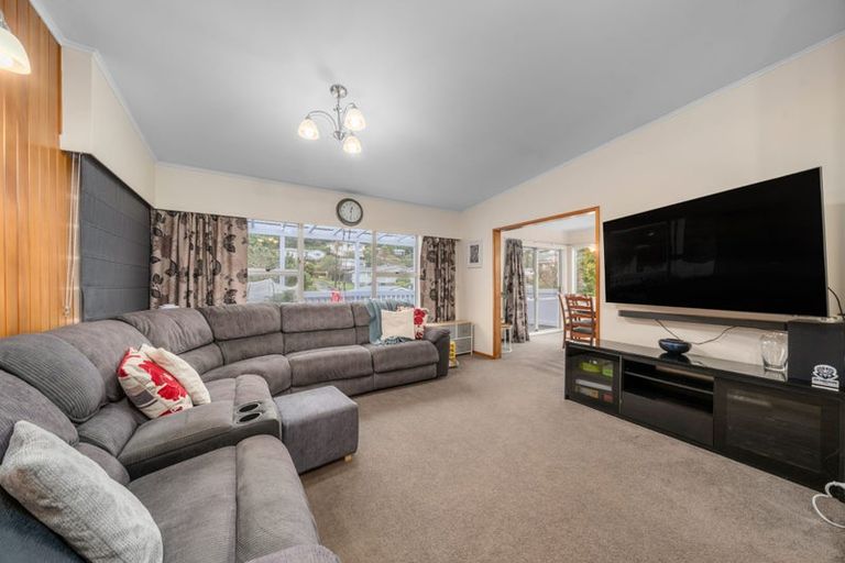 Photo of property in 7 Hawtrey Terrace, Johnsonville, Wellington, 6037