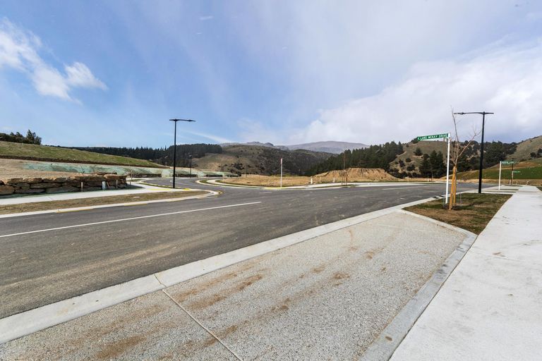 Photo of property in 42 Atkins Road, Luggate, Wanaka, 9382