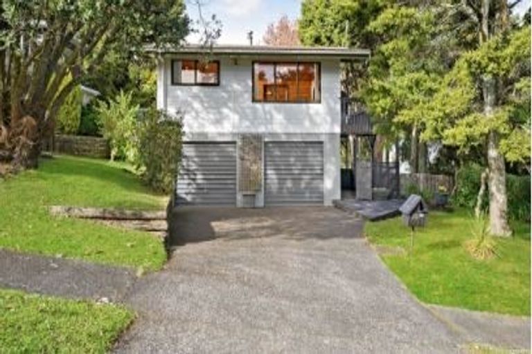 Photo of property in 20 Paulownia Place, Totara Heights, Auckland, 2105