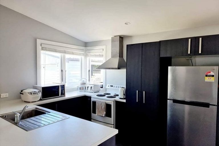 Photo of property in 102 Ferguson Street, West End, Palmerston North, 4412