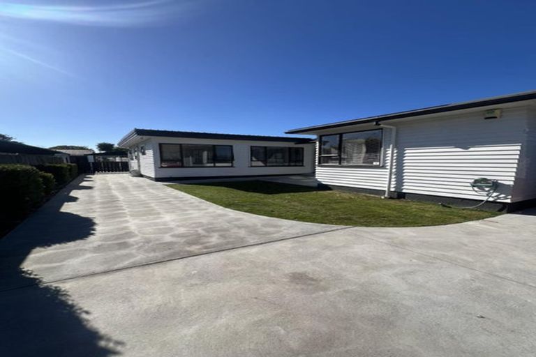 Photo of property in 69 Coopers Road, Dallington, Christchurch, 8061