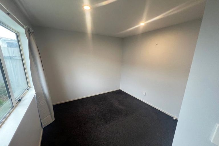 Photo of property in 1 Gambare Place, Wattle Downs, Auckland, 2103