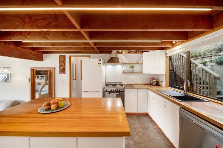 Photo of property in 24b Mckerrow Place, Sunshine Bay, Queenstown, 9300