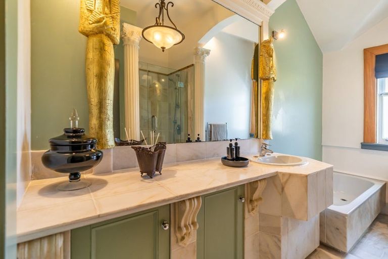 Photo of property in 24 Hobson Street, Thorndon, Wellington, 6011