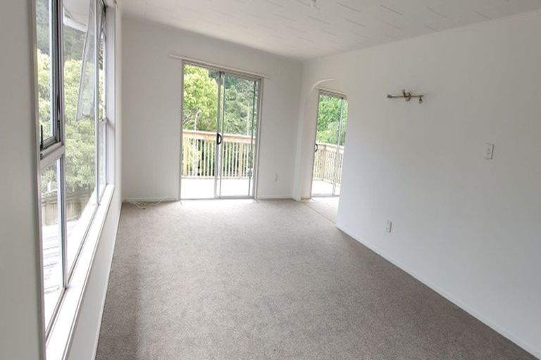 Photo of property in 156 Lynn Road, Bayview, Auckland, 0629