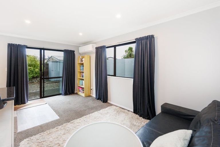 Photo of property in 49 Kaimanawa Street, Kelvin Grove, Palmerston North, 4414