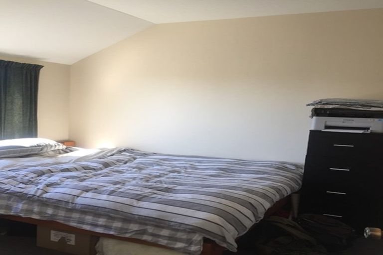 Photo of property in 106 Waltham Road, Sydenham, Christchurch, 8023