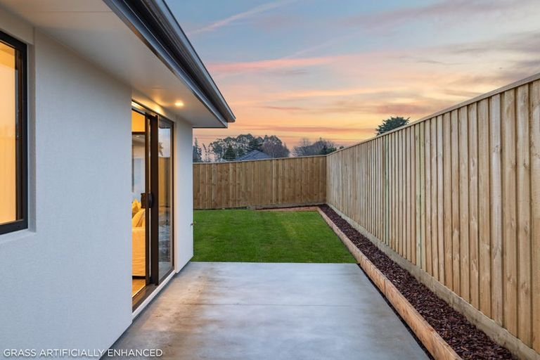 Photo of property in 23 Millhaven Place, Casebrook, Christchurch, 8051