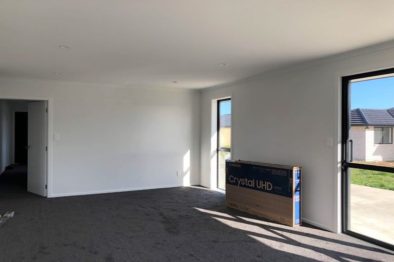 Photo of property in 76 Hinemoa Street, Levin, 5510