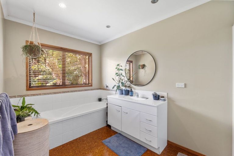 Photo of property in 58 Bethells Road, Waitakere, Auckland, 0782