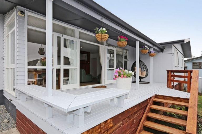 Photo of property in 51 Iona Road, Havelock North, 4130